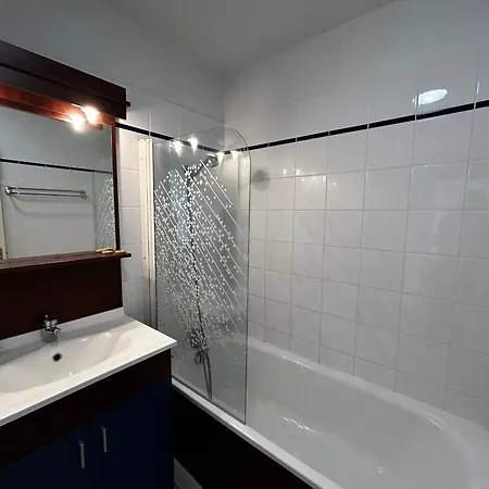 T2 Avec Piscine Commune Et Wifi A 200m Des Thermes - Fr-1-541-151 *