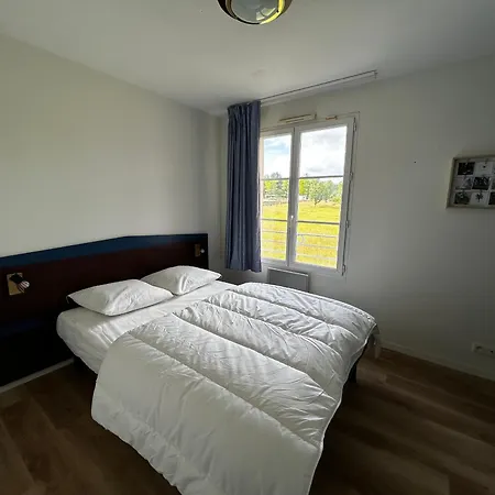 T2 Avec Wi-fi Et Piscine A 200m Des Thermes - Fr-1-541-151